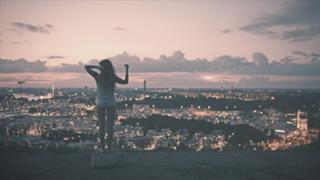 Tove Lo feet photo thumbnail