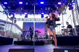 Tove Lo feet photo thumbnail