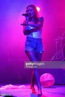 Tove Lo feet photo thumbnail