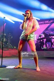 Tove Lo feet photo thumbnail
