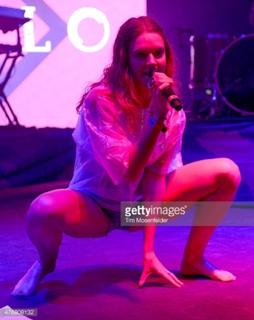 Tove Lo feet photo thumbnail