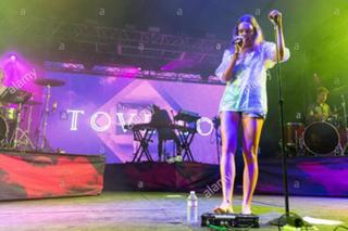Tove Lo feet photo thumbnail