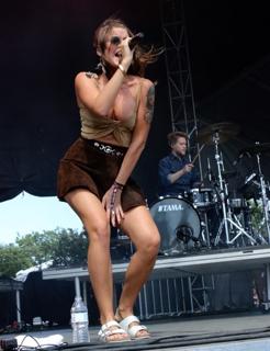 Tove Lo feet photo thumbnail