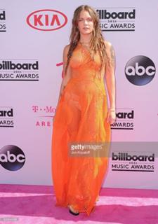 Tove Lo feet photo thumbnail