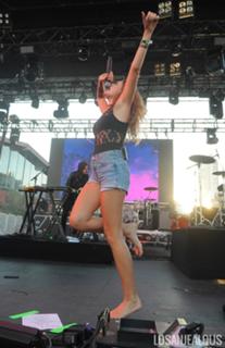 Tove Lo feet photo thumbnail