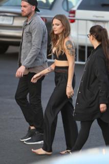 Tove Lo feet photo thumbnail