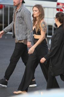 Tove Lo feet photo thumbnail