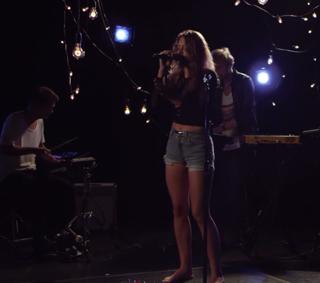 Tove Lo feet photo thumbnail