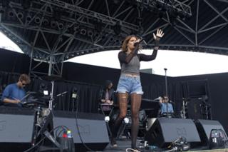 Tove Lo feet photo thumbnail