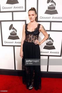 Tove Lo feet photo thumbnail