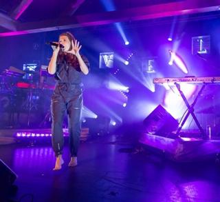 Tove Lo feet photo thumbnail
