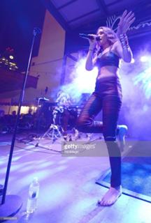 Tove Lo feet photo thumbnail