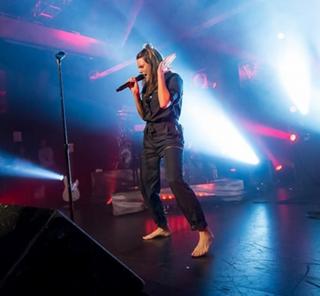 Tove Lo feet photo thumbnail