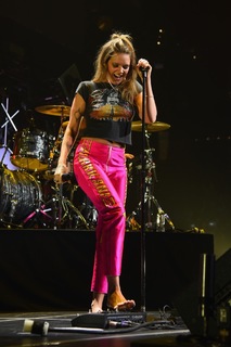 Tove Lo feet photo thumbnail