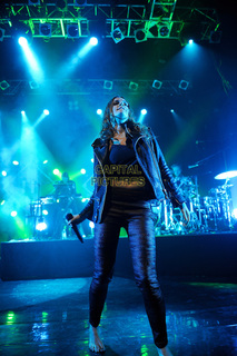 Tove Lo feet photo thumbnail