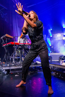 Tove Lo feet photo thumbnail