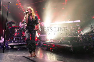 Tove Lo feet photo thumbnail