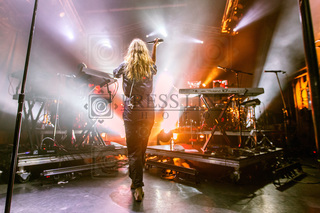 Tove Lo feet photo thumbnail