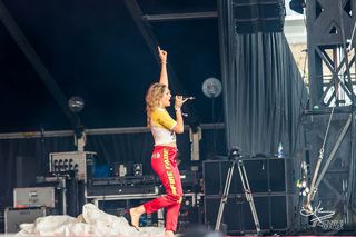 Tove Lo feet photo thumbnail