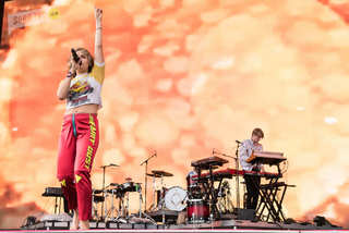Tove Lo feet photo thumbnail