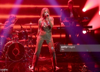 Tove Lo feet photo thumbnail