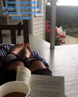 Tove Lo feet photo thumbnail