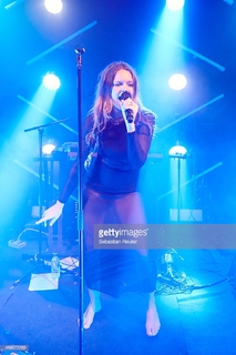 Tove Lo feet photo thumbnail