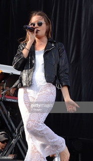 Tove Lo feet photo thumbnail