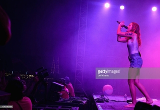 Tove Lo feet photo thumbnail