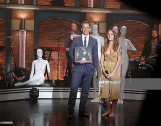 Tove Lo feet photo thumbnail