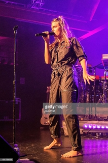 Tove Lo feet photo thumbnail
