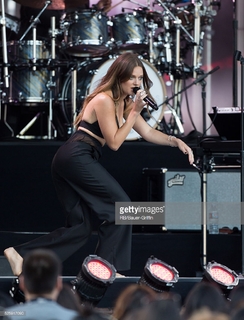 Tove Lo feet photo thumbnail