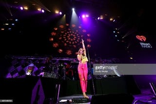 Tove Lo feet photo thumbnail