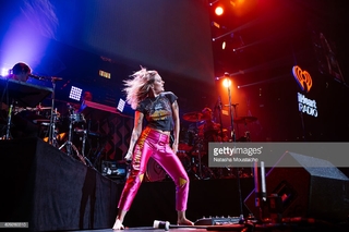 Tove Lo feet photo thumbnail