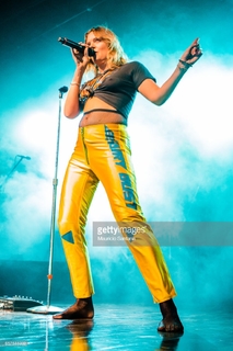 Tove Lo feet photo thumbnail