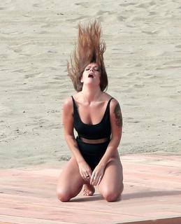 Tove Lo feet photo thumbnail