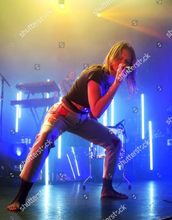Tove Lo feet photo thumbnail