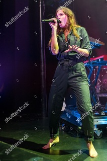 Tove Lo feet photo thumbnail