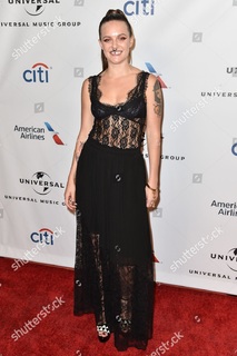 Tove Lo feet photo thumbnail