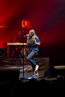 Tove Lo feet photo thumbnail