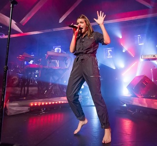 Tove Lo feet photo thumbnail