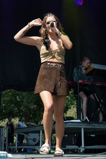 Tove Lo feet photo thumbnail
