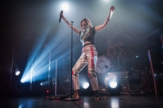 Tove Lo feet photo thumbnail