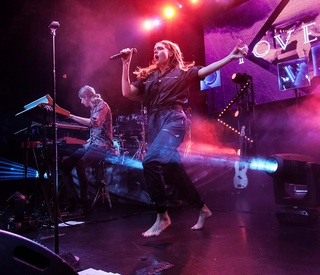 Tove Lo feet photo thumbnail