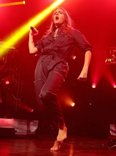 Tove Lo feet photo thumbnail