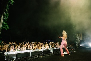 Tove Lo feet photo thumbnail