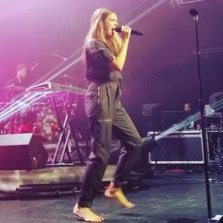 Tove Lo feet photo thumbnail
