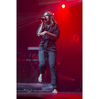 Tove Lo feet photo thumbnail