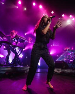 Tove Lo feet photo thumbnail
