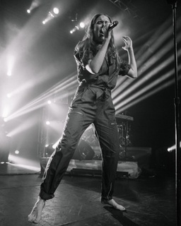 Tove Lo feet photo thumbnail